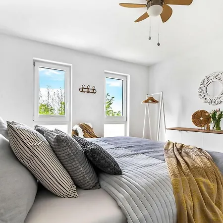 Taka Tuka Lounge Olpenæs